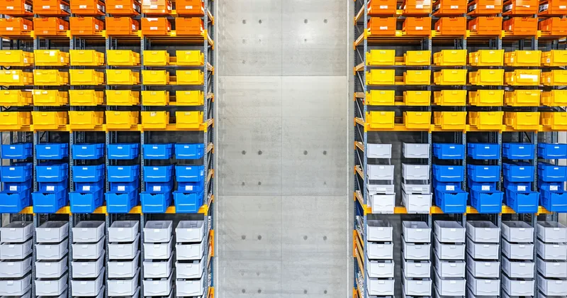 Warehouse bin grid with SKU density heatmap